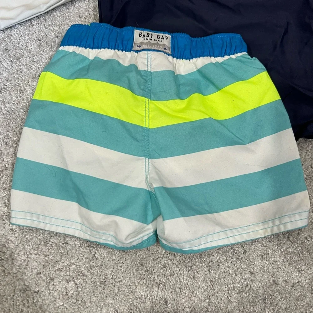 GAP Baby Rash Guard Swim Trunks Set - Picture 3 of 5